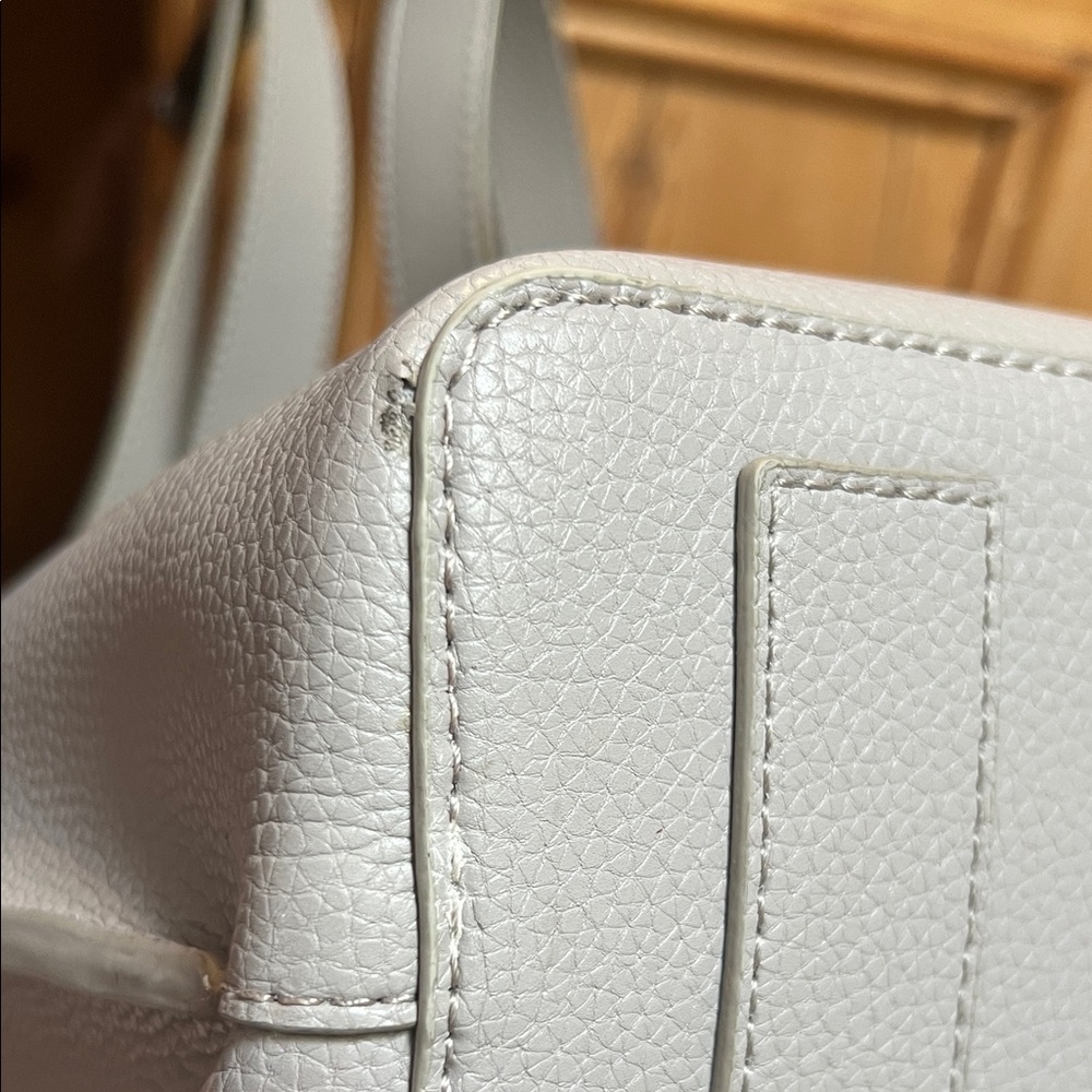 HOBO Vida Tote - Picture 4 of 11
